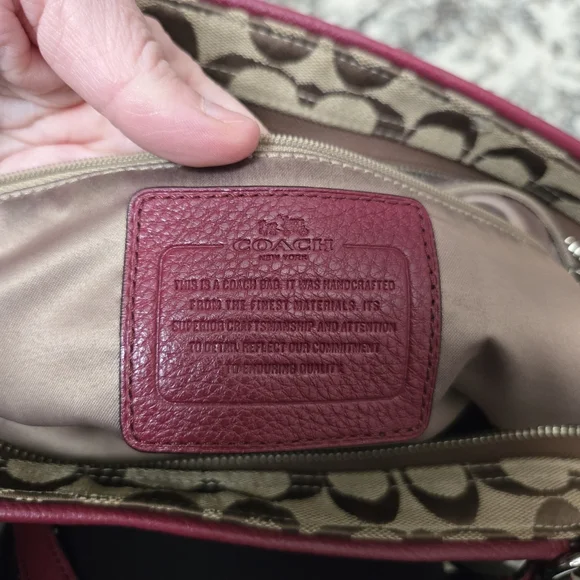 Coach Signature Jacquard Satchel Shoulder Bag Purse Handbag Tote Red VINTAGE - Picture 5 of 5
